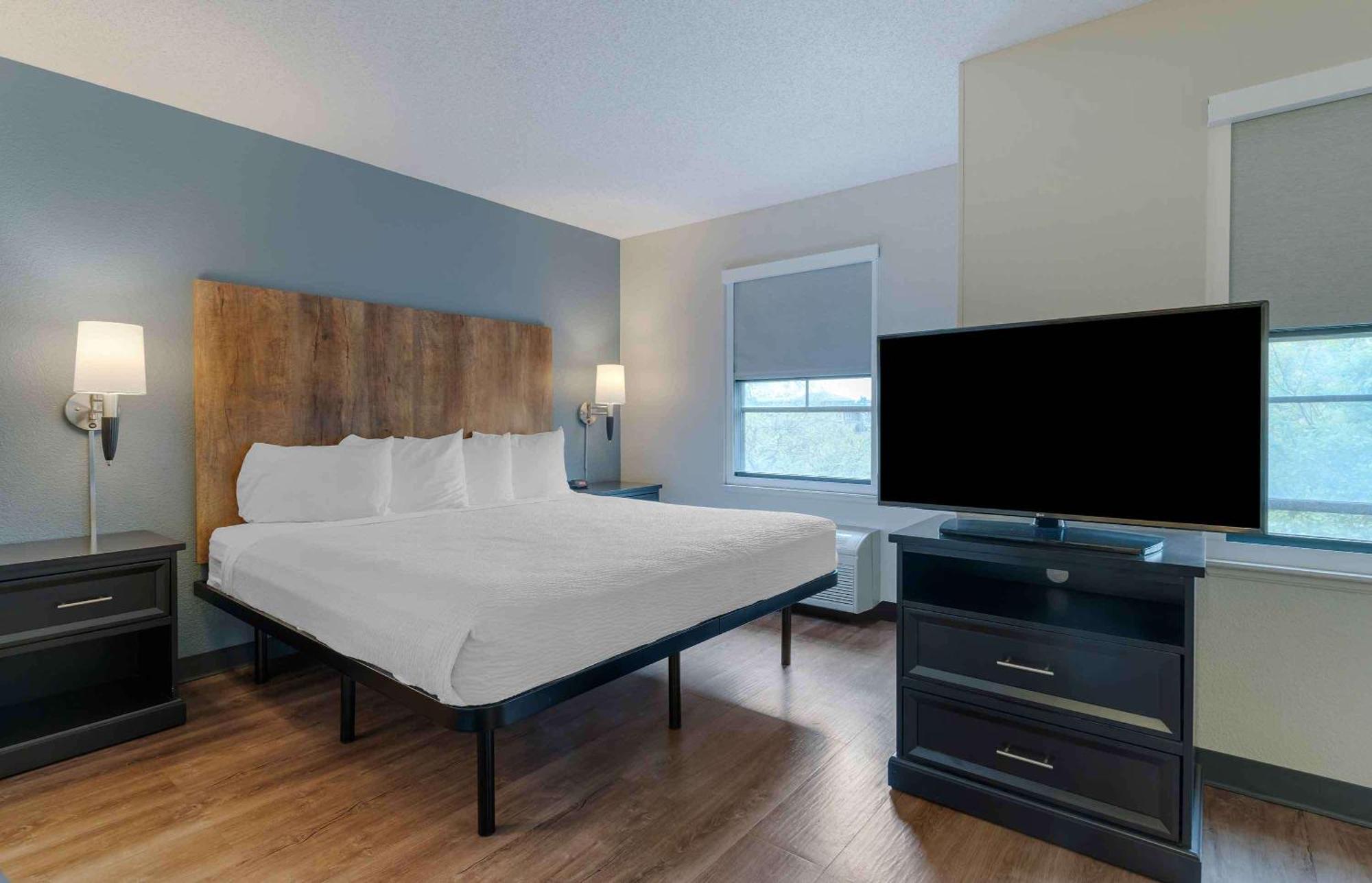 Extended America - Santa Barbara - Calle Real Hotel 2*